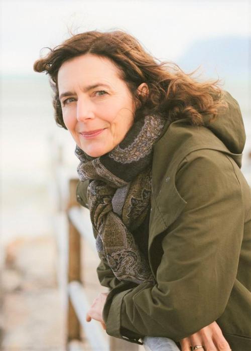 Finuala Dowling