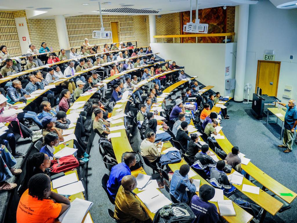 100up students