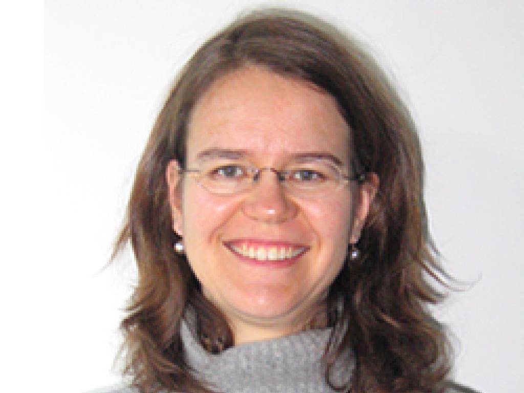 Tjakie Naude